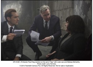 spy-blu-ray-dvd-DF-01291_R_rgb DF-01291_R Director Paul Feig (center) on the set of “Spy” with Jude Law and Melissa McCarthy.