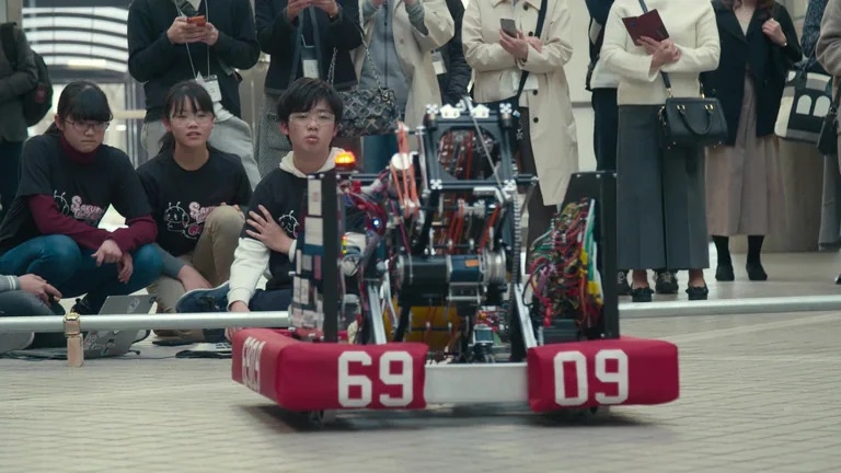 mtr-002_frame_78104_5bc8d646