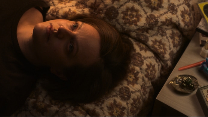 032822_Trailer_Thiller_Shining_Girls_Debuts_Big_Image_01_big_image_post.jpg.medium
